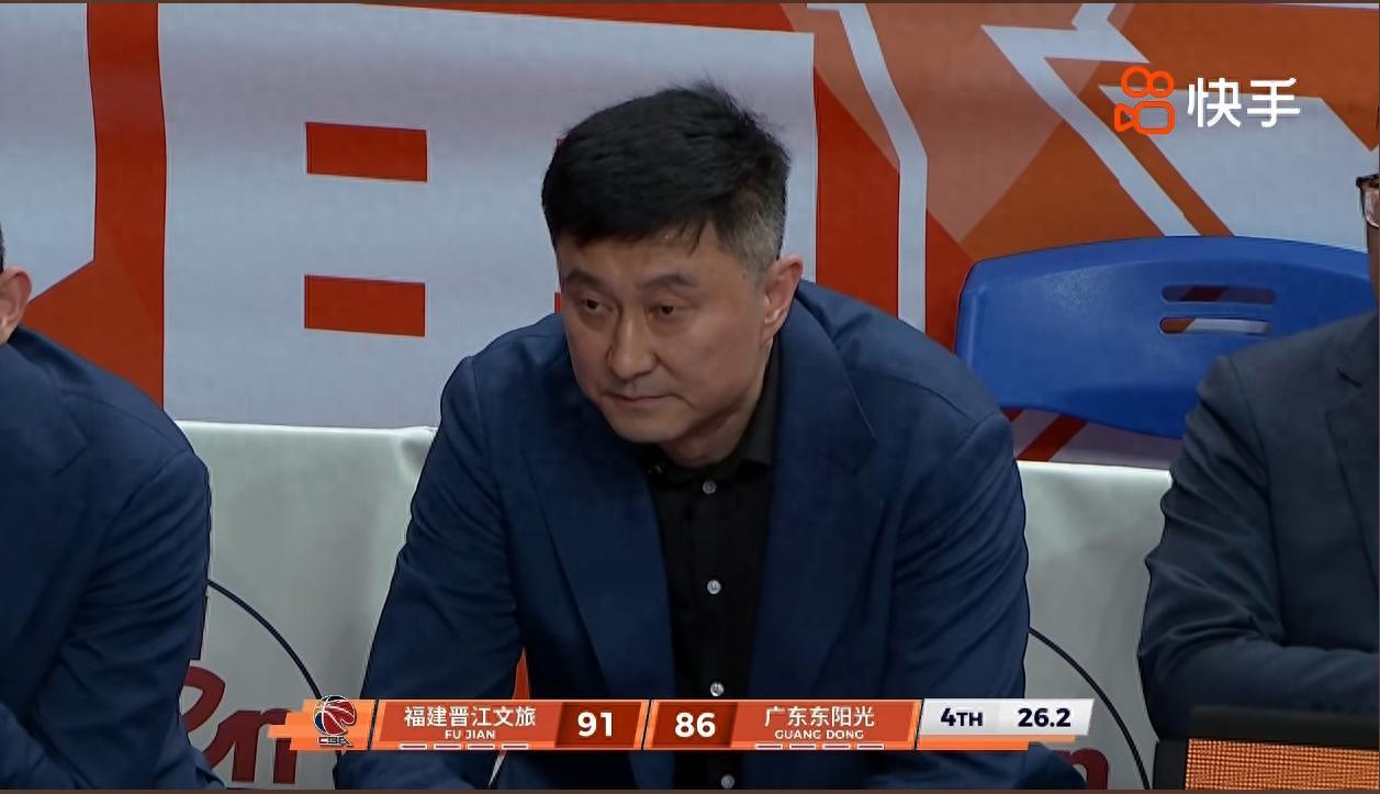 九游-领先福建三节遭逆转，杜锋三错误葬送胜利，球迷：赶紧下课